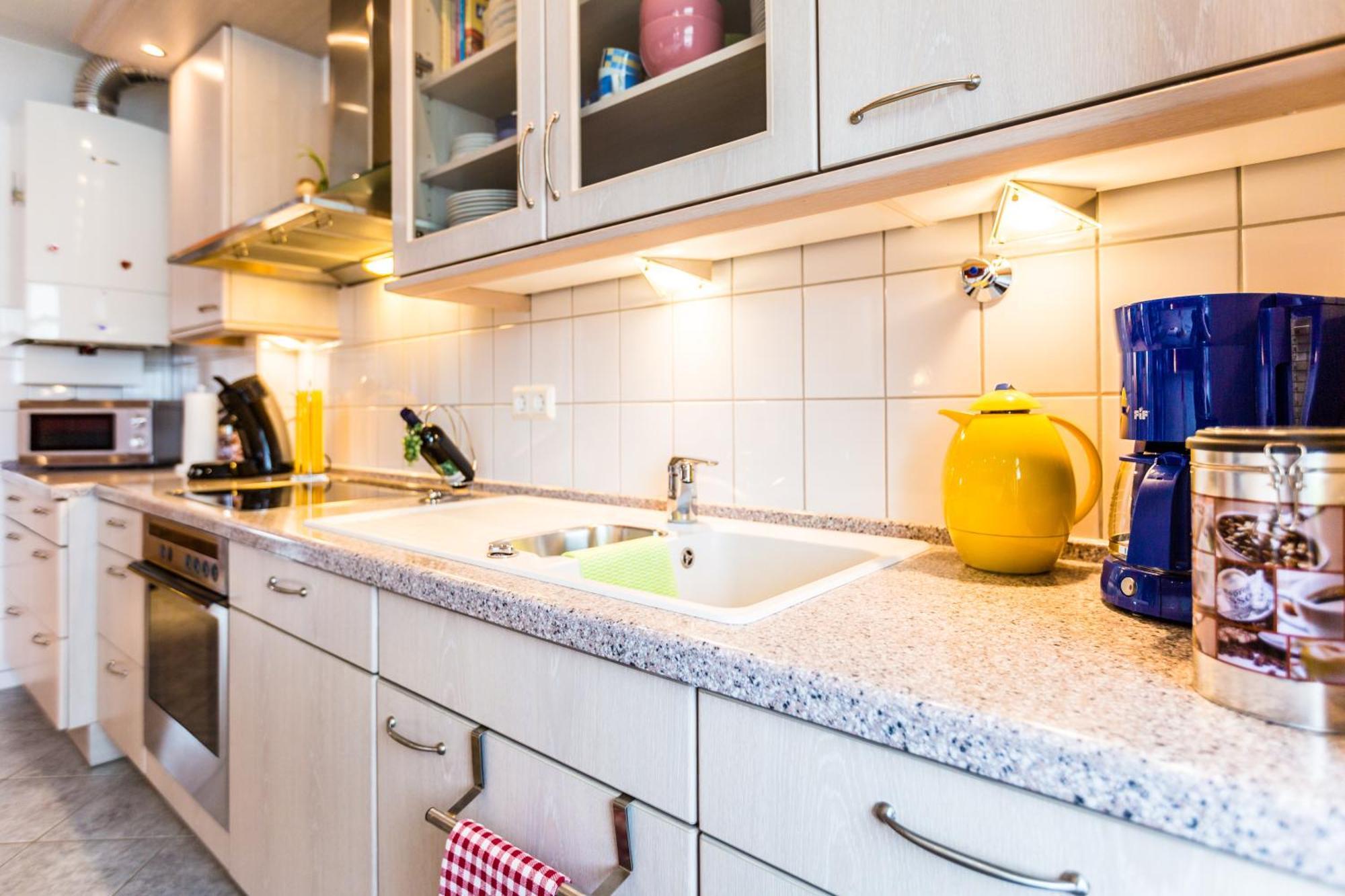 Ferienwohnung Koeln Messenaehe Exterior photo
